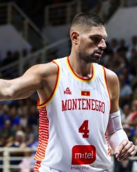 开云体育下载-热身赛：黑山战胜以色列 武切维奇砍27+10 阿夫迪亚12分